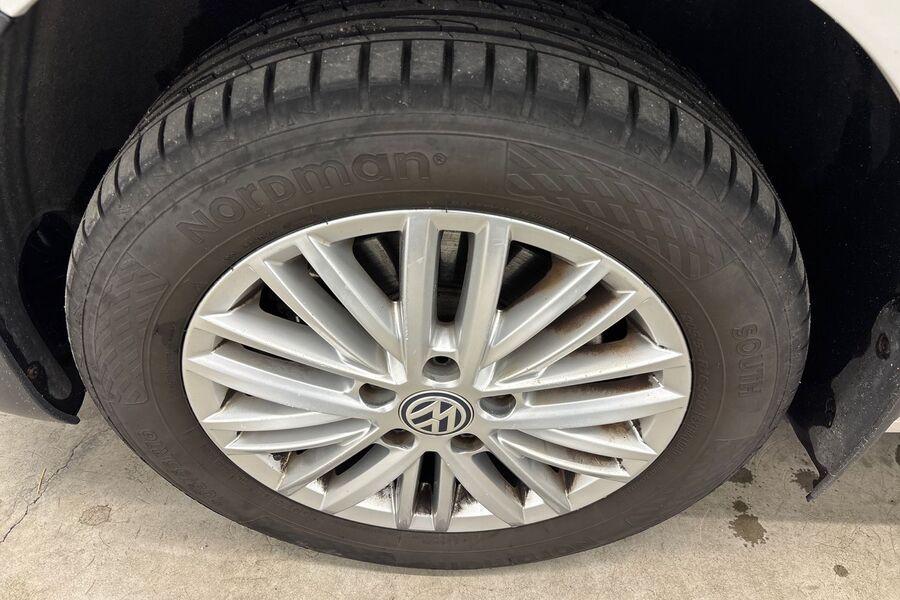 Volkswagen Caddy Maxi vaihtoauto