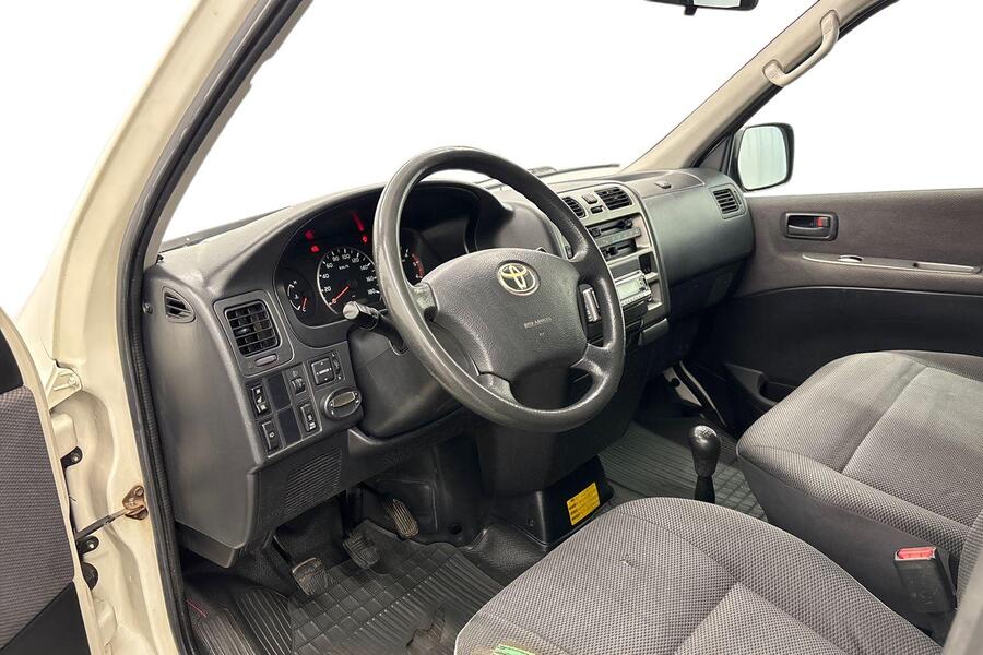 Toyota Hiace vaihtoauto