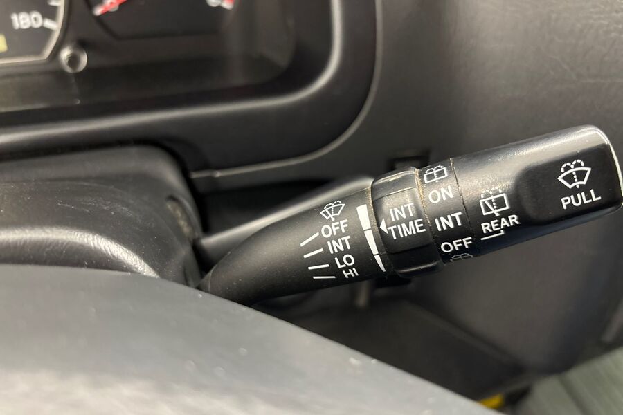 Toyota Hiace vaihtoauto