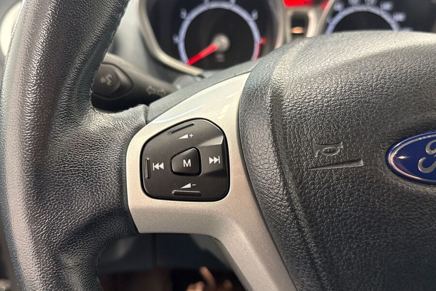 Ford Fiesta vaihtoauto