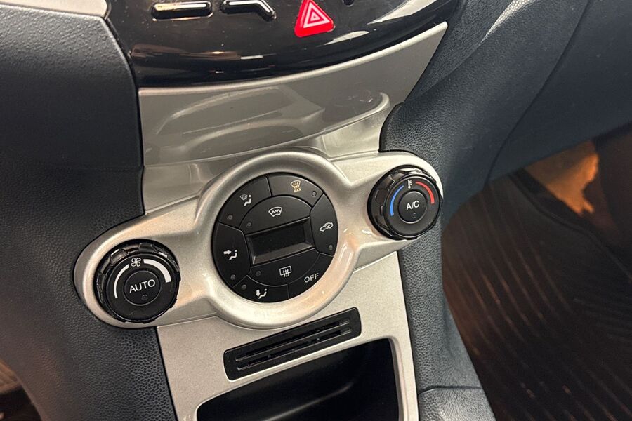 Ford Fiesta vaihtoauto