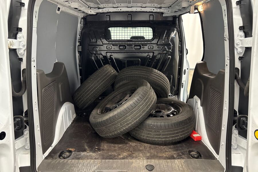 Ford Transit Connect vaihtoauto