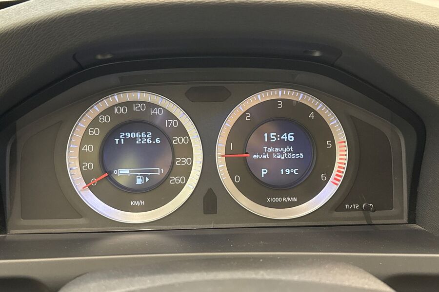 Volvo V60 vaihtoauto