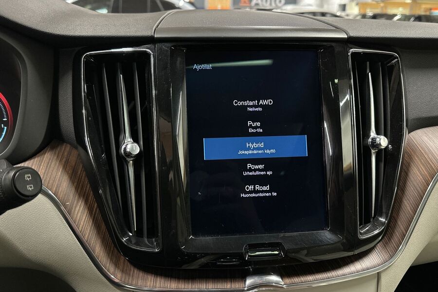 Volvo XC60 vaihtoauto