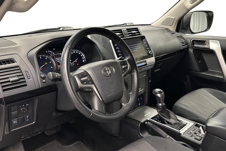 Toyota Land Cruiser vaihtoauto