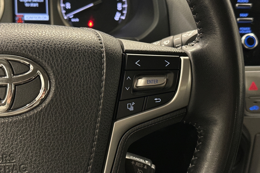 Toyota Land Cruiser vaihtoauto