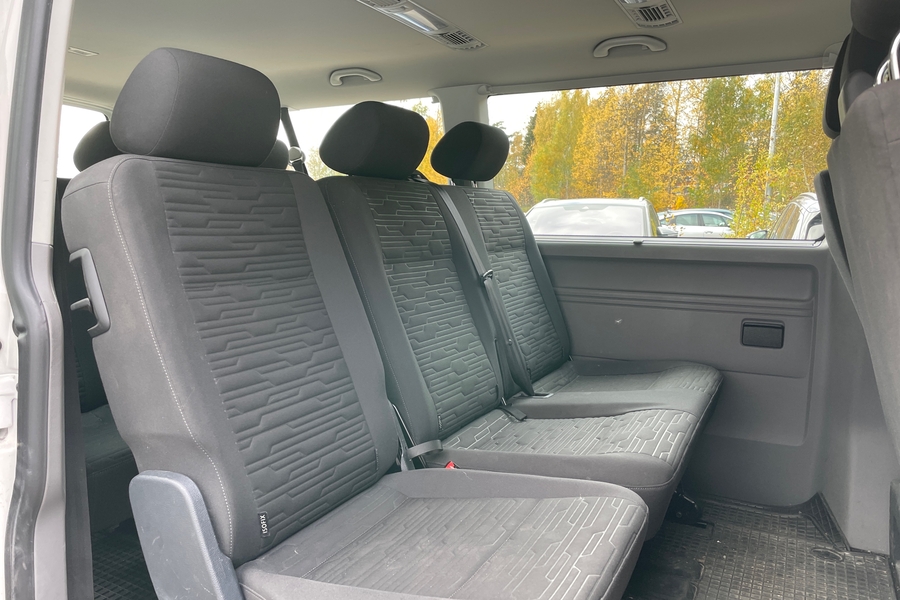 Volkswagen Caravelle vaihtoauto