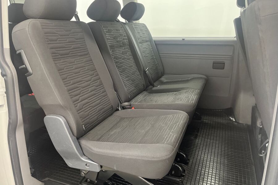 Volkswagen Caravelle vaihtoauto