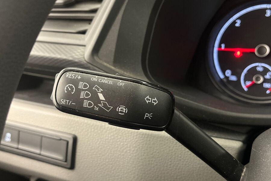 Volkswagen Caravelle vaihtoauto