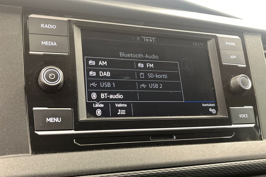 Volkswagen Caravelle vaihtoauto