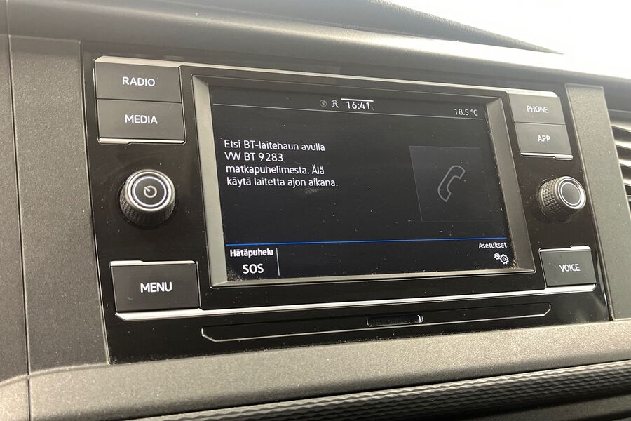 Volkswagen Caravelle vaihtoauto