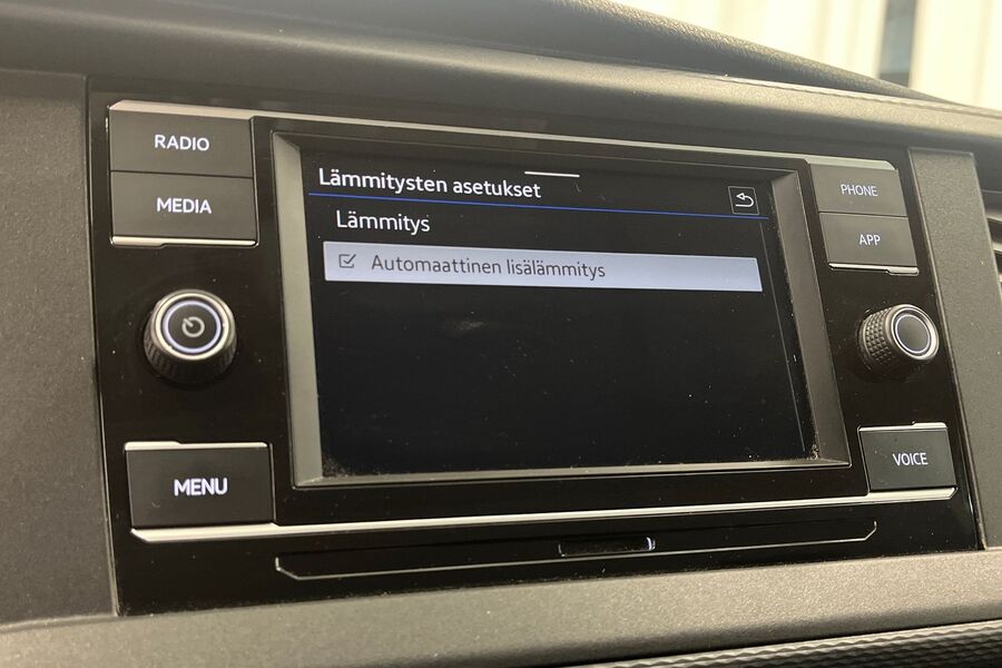 Volkswagen Caravelle vaihtoauto