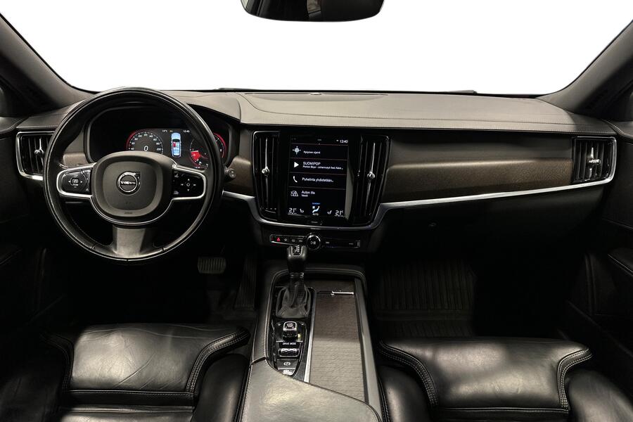 Volvo V90 Cross Country vaihtoauto