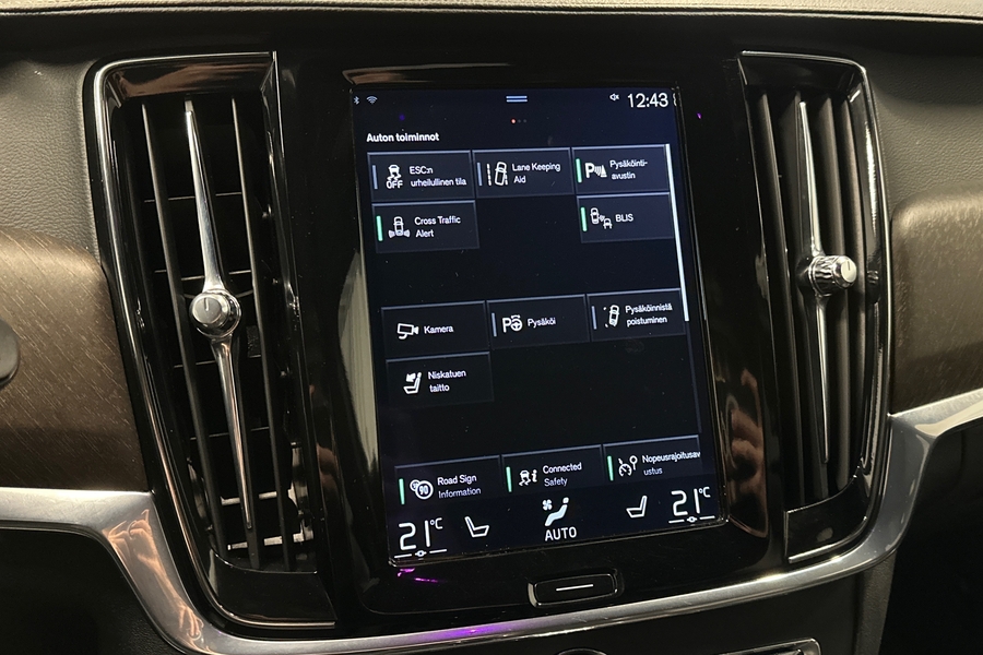 Volvo V90 Cross Country vaihtoauto