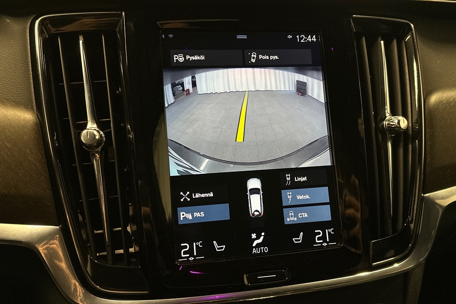 Volvo V90 Cross Country vaihtoauto