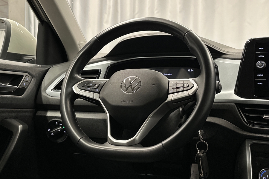 Volkswagen T-Roc vaihtoauto