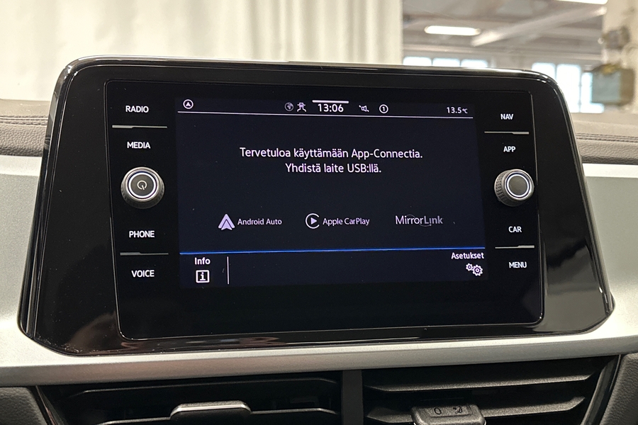 Volkswagen T-Roc vaihtoauto