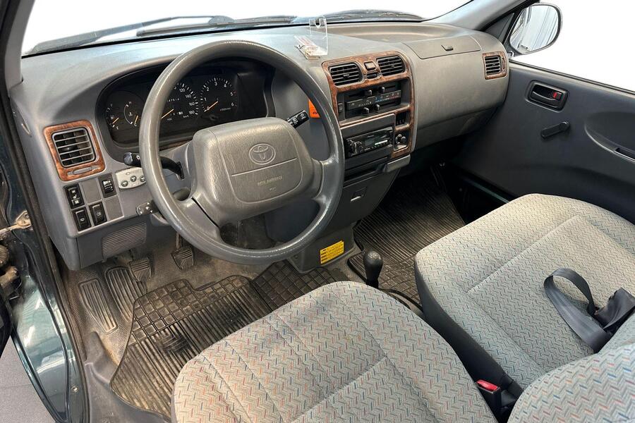 Toyota Hiace vaihtoauto