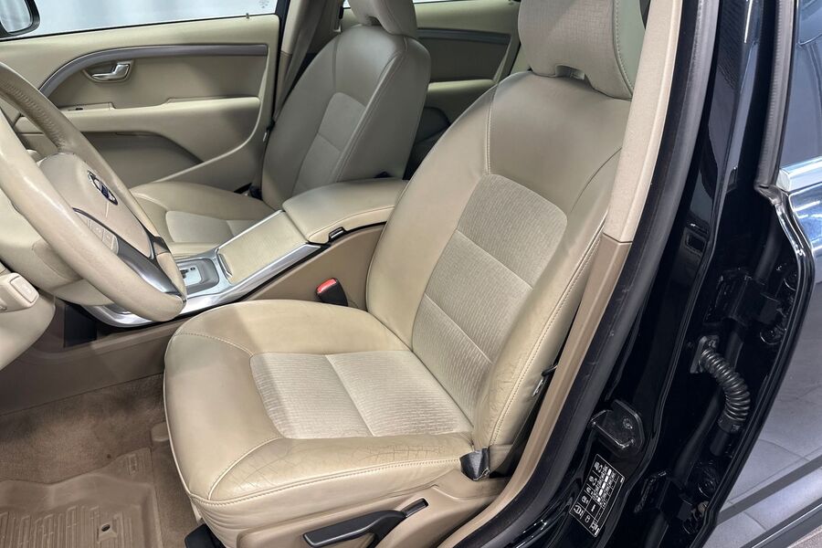 Volvo V70 vaihtoauto