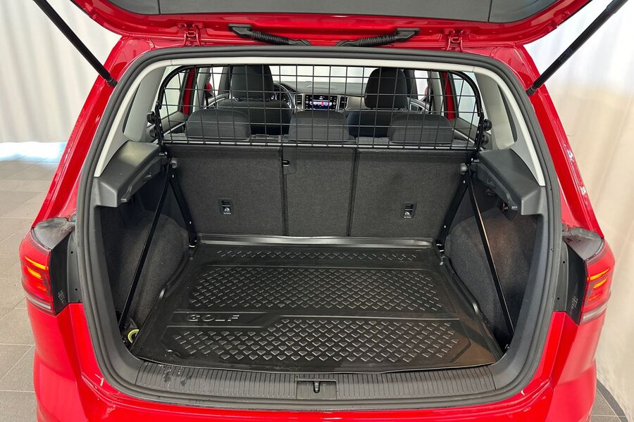 Volkswagen Golf Sportsvan vaihtoauto