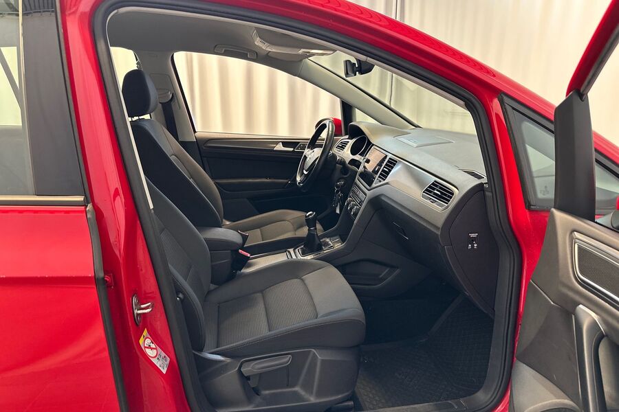 Volkswagen Golf Sportsvan vaihtoauto