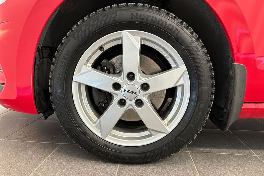 Volkswagen Golf Sportsvan vaihtoauto