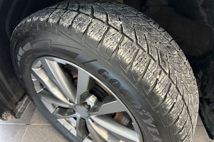 Suzuki Across vaihtoauto