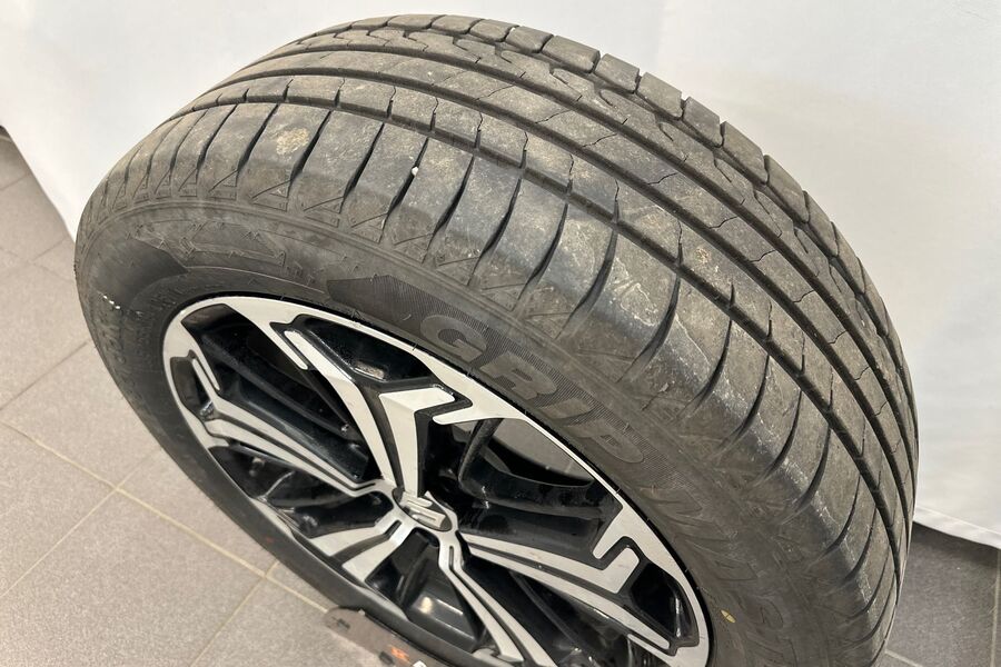 Suzuki Across vaihtoauto