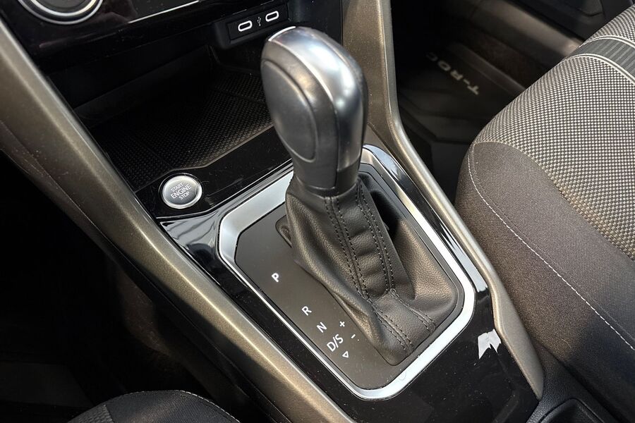 Volkswagen T-Roc vaihtoauto