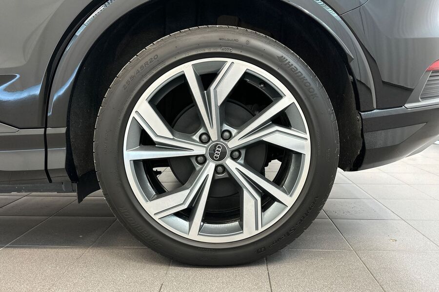 Audi Q4 e-tron vaihtoauto