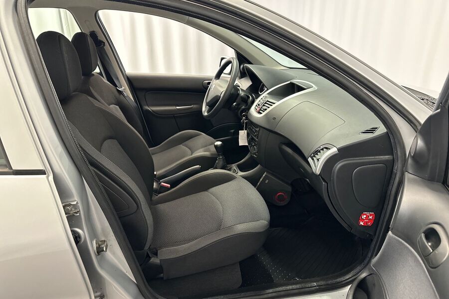 Peugeot 206 vaihtoauto