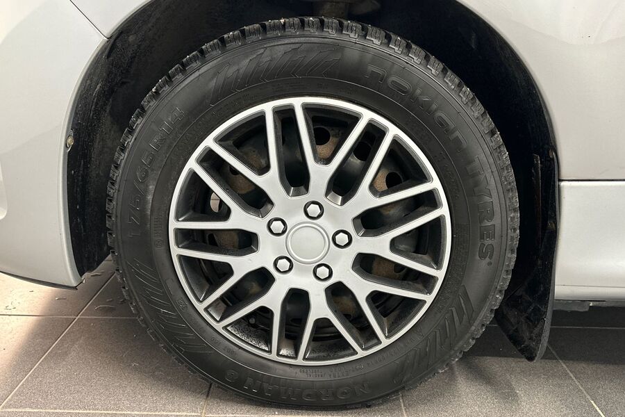 Peugeot 206 vaihtoauto