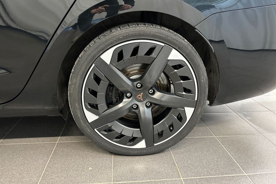 Cupra Leon Sportstourer vaihtoauto