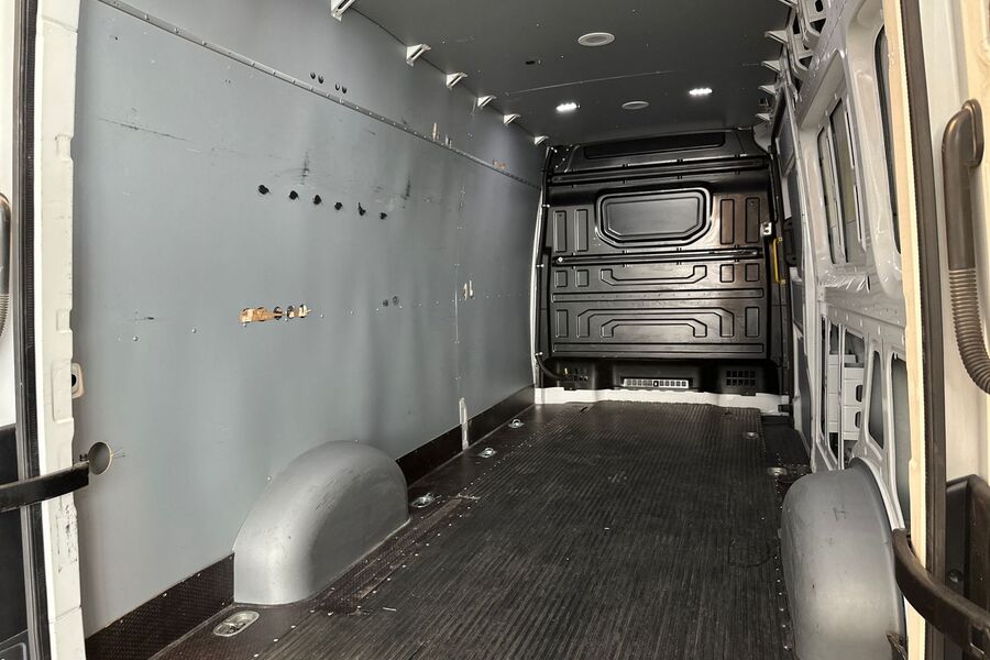 Volkswagen Crafter vaihtoauto