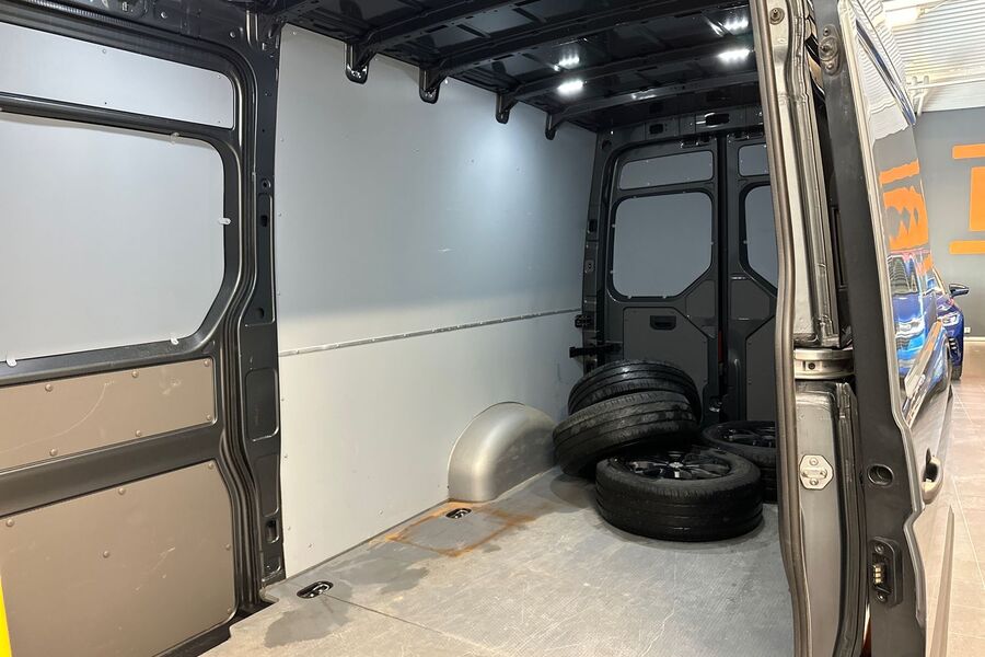 Volkswagen Crafter vaihtoauto