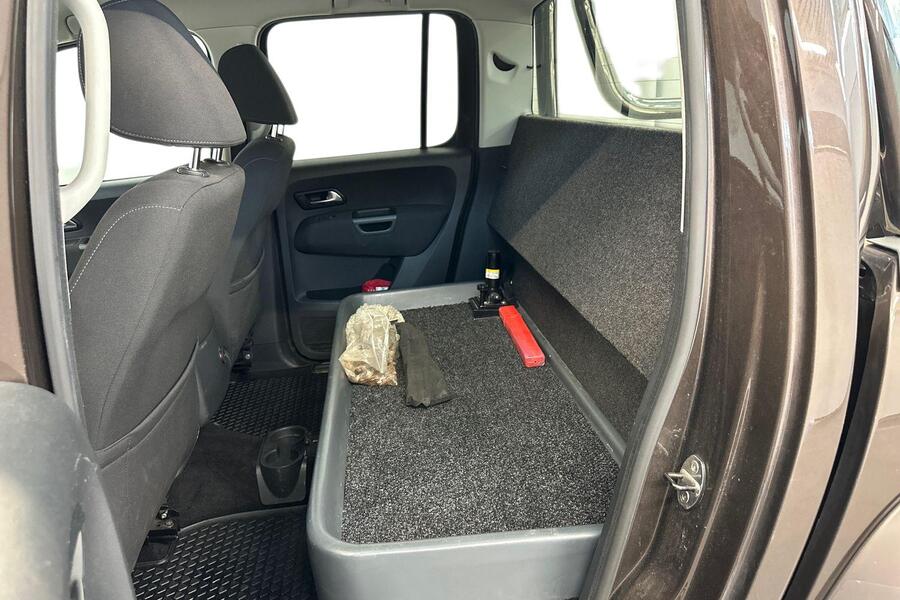 Volkswagen Amarok vaihtoauto