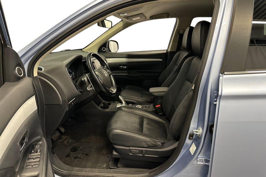 Mitsubishi Outlander PHEV vaihtoauto