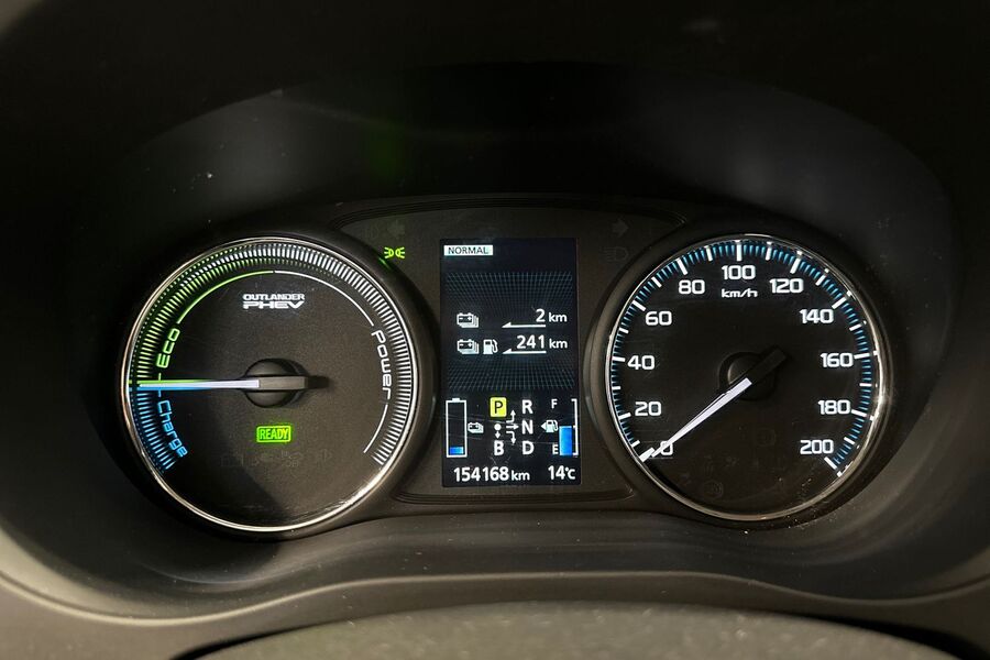 Mitsubishi Outlander PHEV vaihtoauto