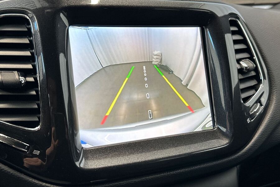 Jeep Compass vaihtoauto