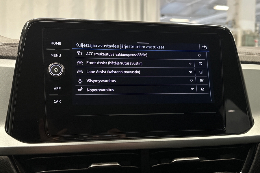 Volkswagen T-Roc vaihtoauto