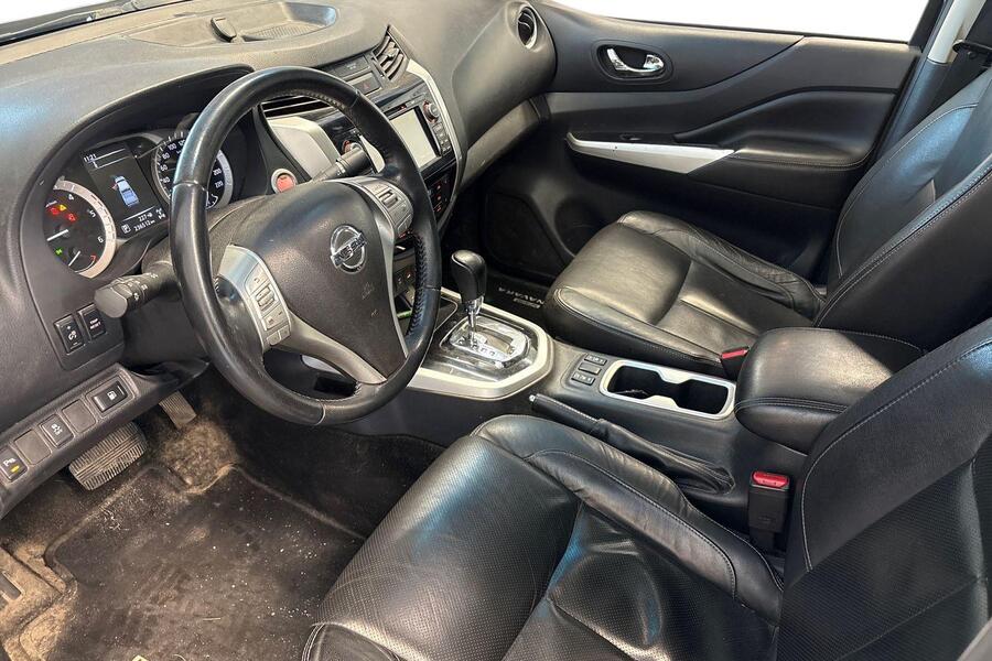 Nissan Navara vaihtoauto