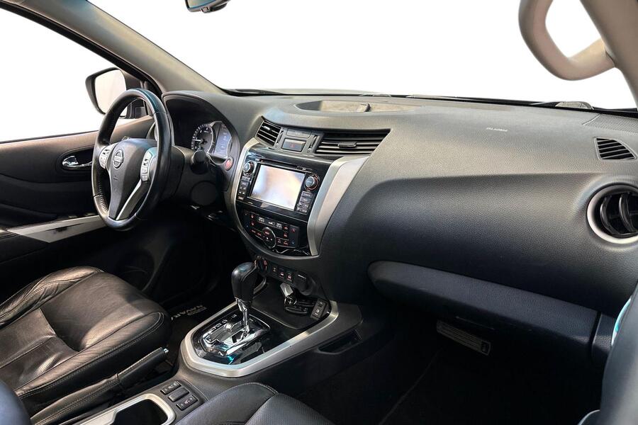 Nissan Navara vaihtoauto