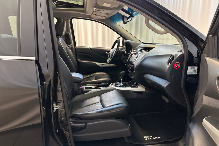 Nissan Navara vaihtoauto