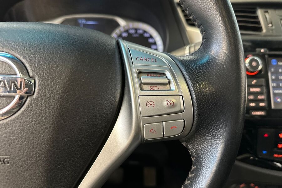 Nissan Navara vaihtoauto