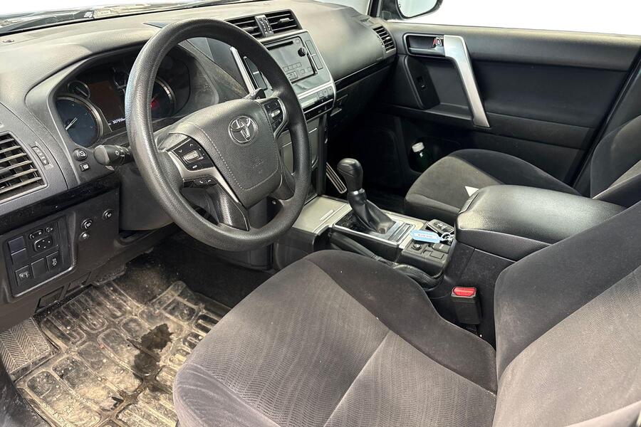 Toyota Land Cruiser vaihtoauto