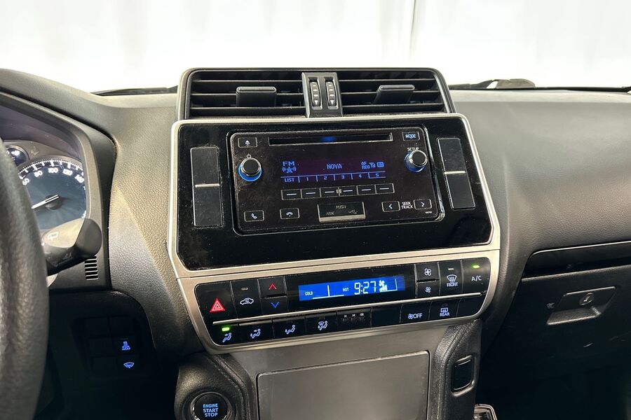 Toyota Land Cruiser vaihtoauto