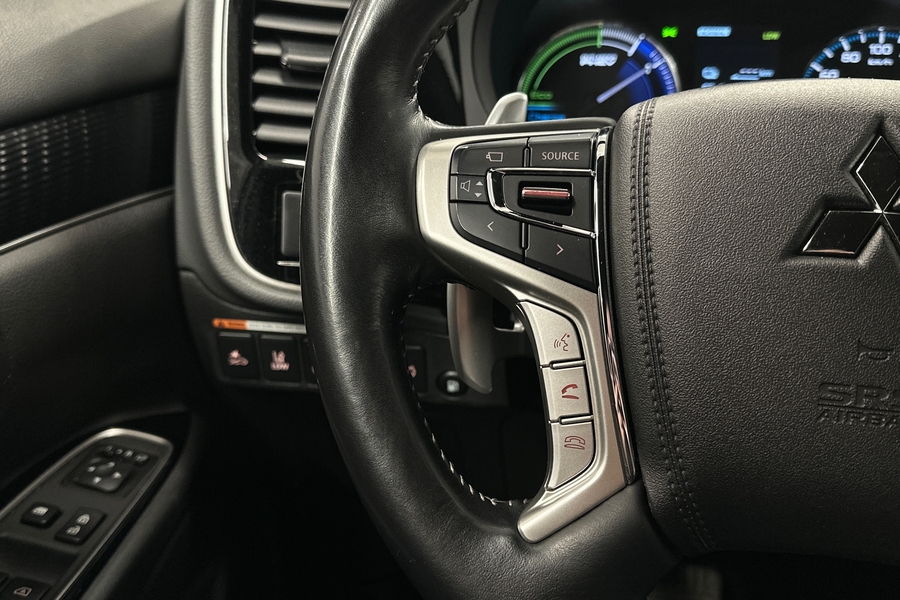 Mitsubishi Outlander PHEV vaihtoauto