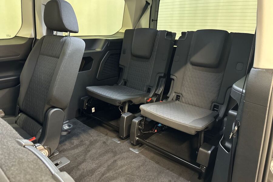 Volkswagen Caddy Maxi vaihtoauto