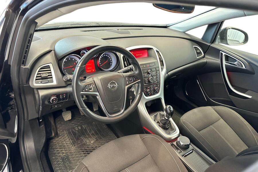 Opel Astra vaihtoauto