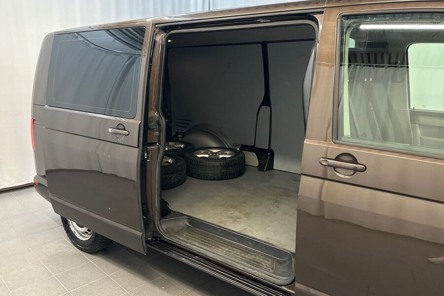 Volkswagen Transporter vaihtoauto